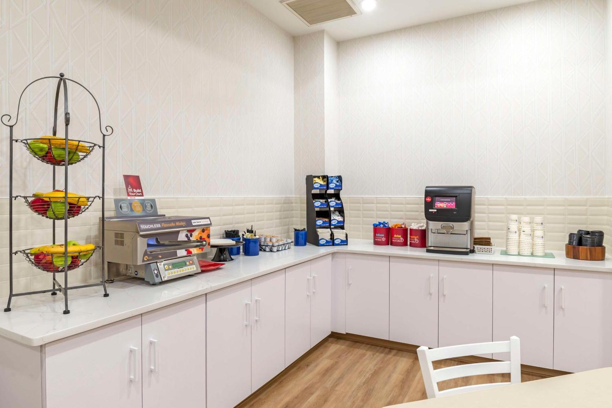 Zion Crossroads Best Western Plus Crossroads Inn & Suites מראה חיצוני תמונה
